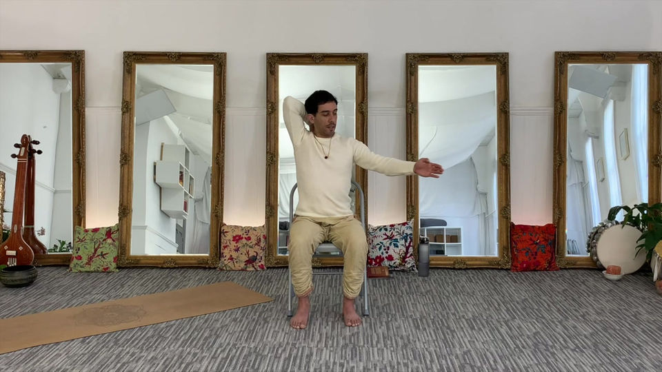 Chair yoga: upper body